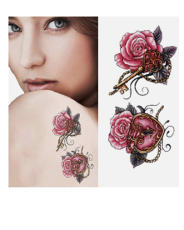 Mały tatuaż z różą pod kluczem symboliczny miłość