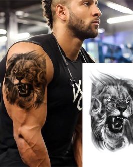 Tatuaż z lwem odważny czarno biały